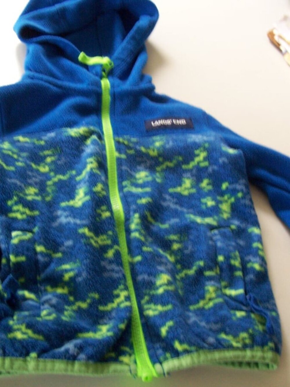 Land's End Hooded Fleece Jacket Size 3T Zip Front and 2 Zip Pockets
